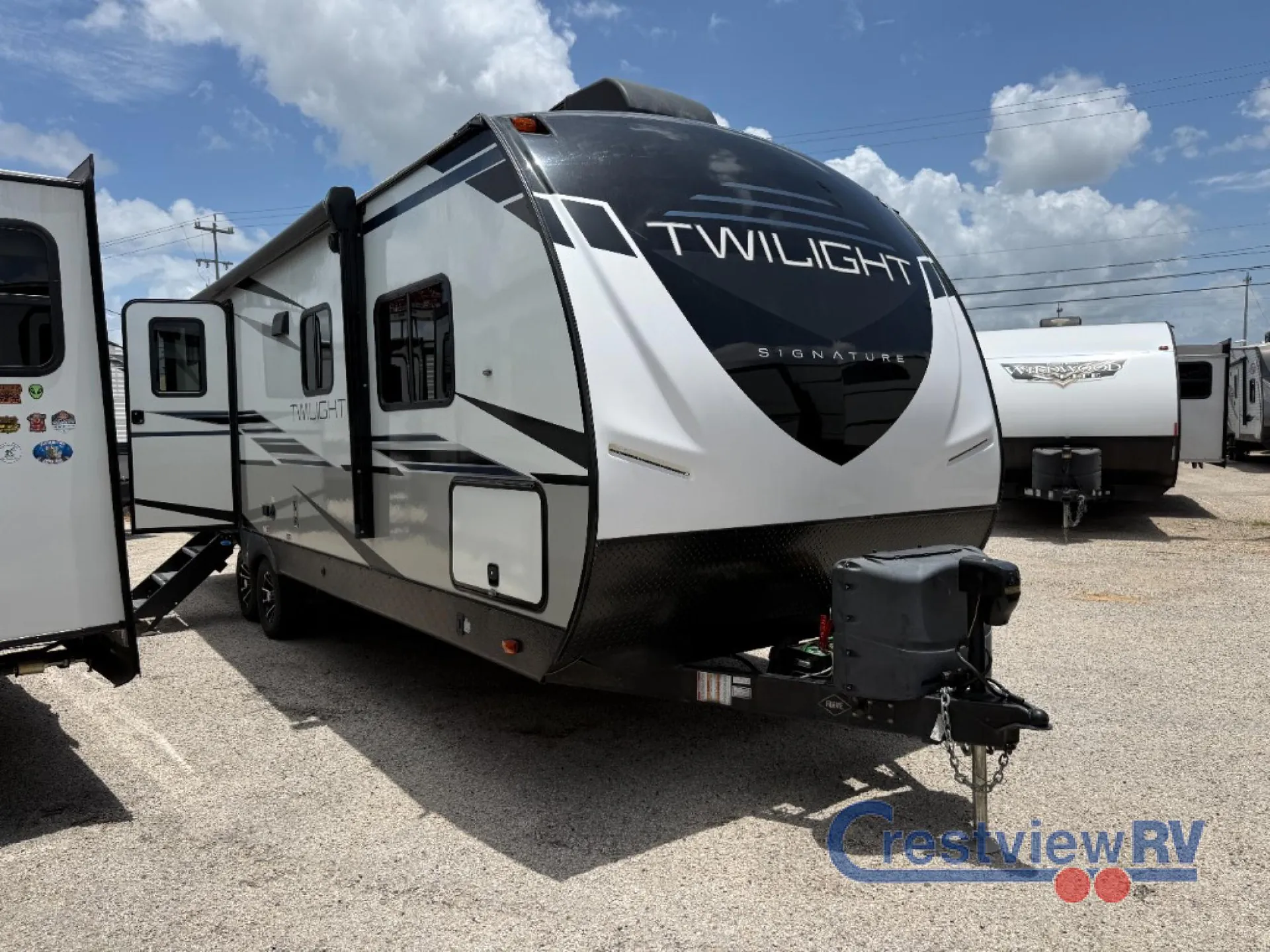 2022 Cruiser RV Twilight Signature TWS-2580 - Photo 3