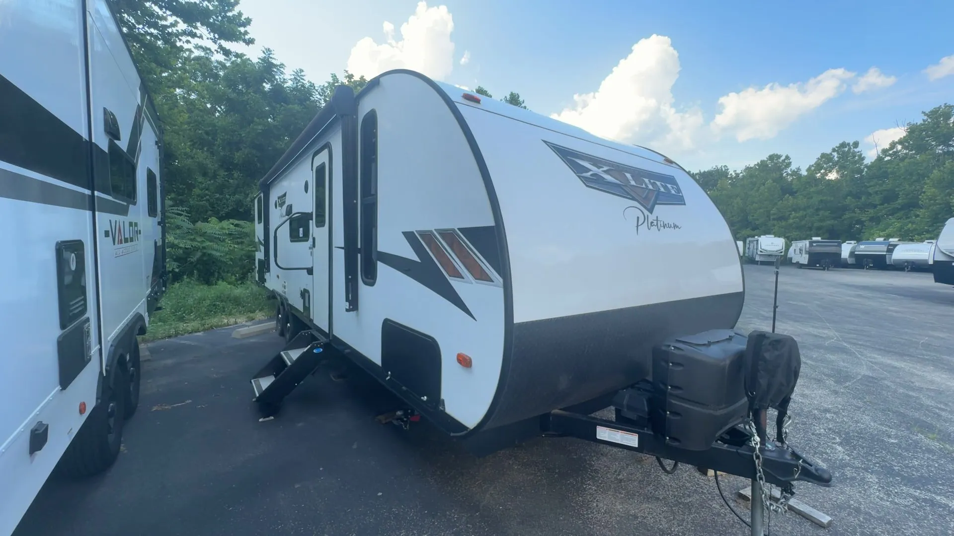 2023 Forest River Wildwood X-Lite 273QBXL - Photo 3