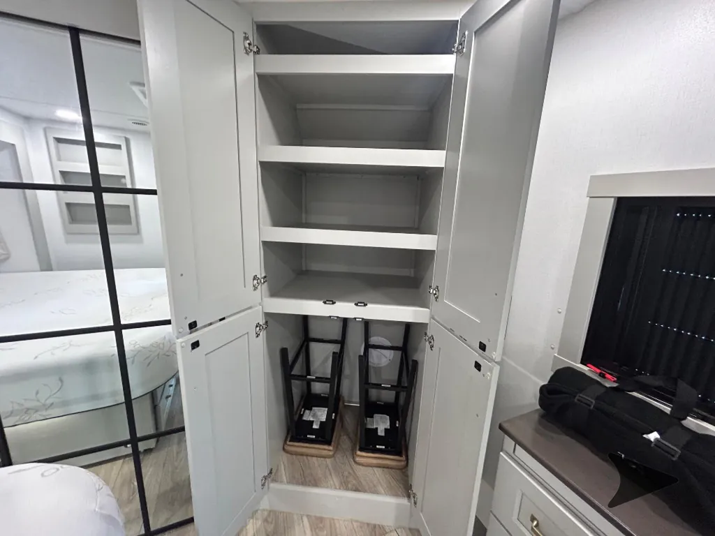 2025 Brinkley Model G 3250, Photos photo 79