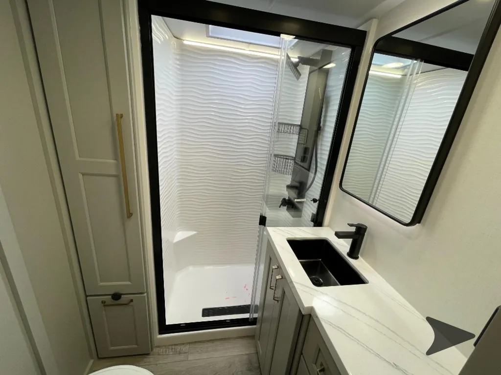2026 Brinkley Model G 4100, Photos photo 67