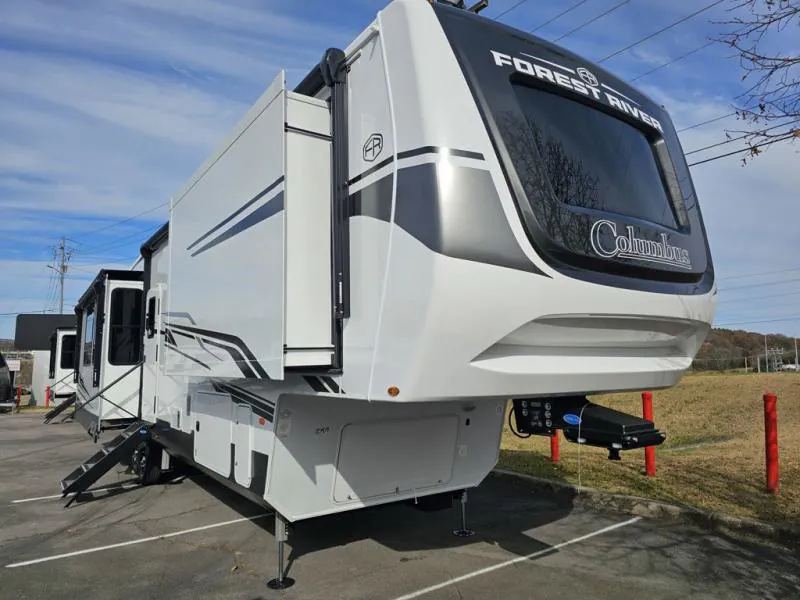 2026 Palomino Columbus 379MBL - Photo 2
