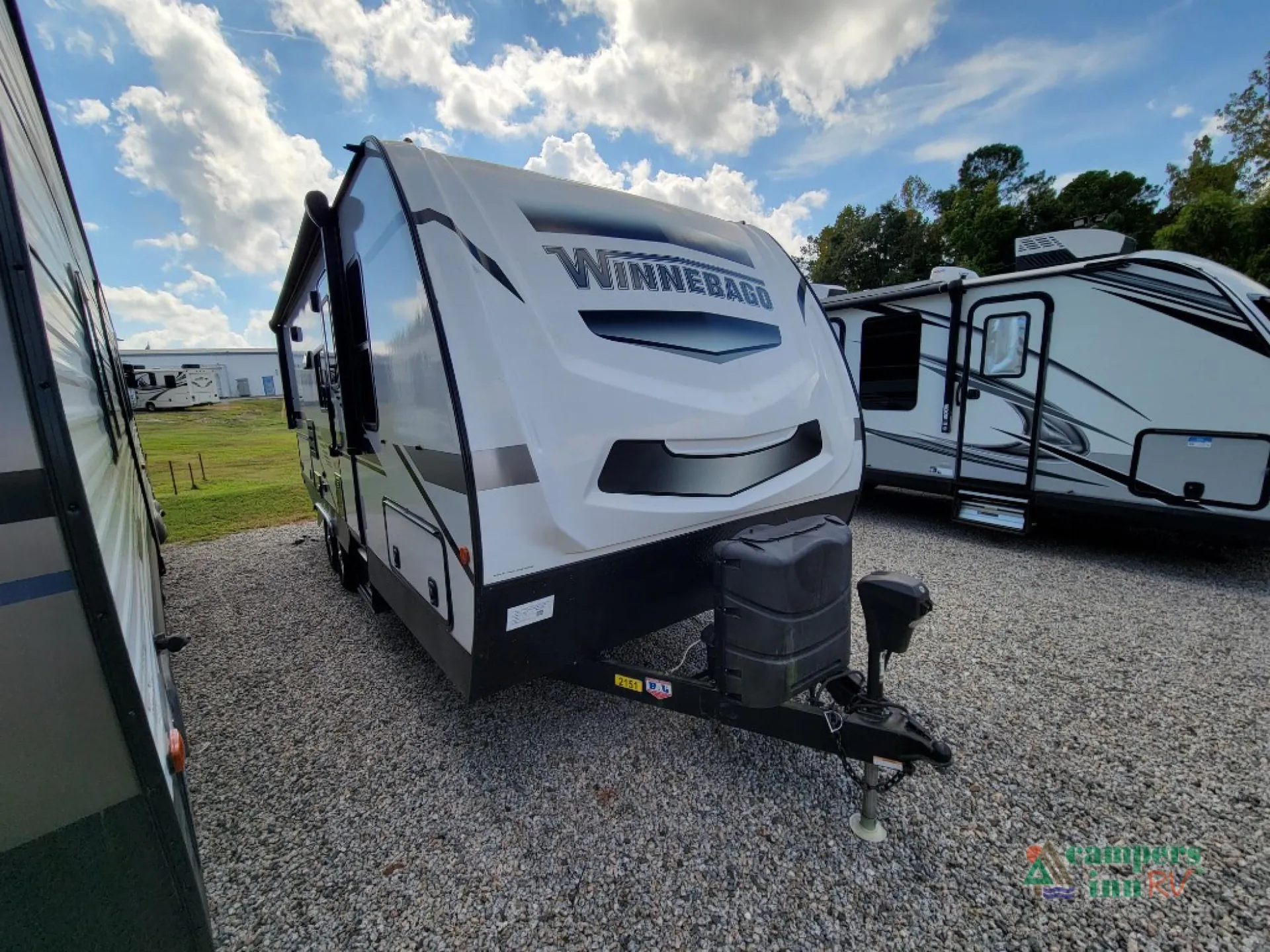2022 Winnebago Minnie 2201MB - Photo 2