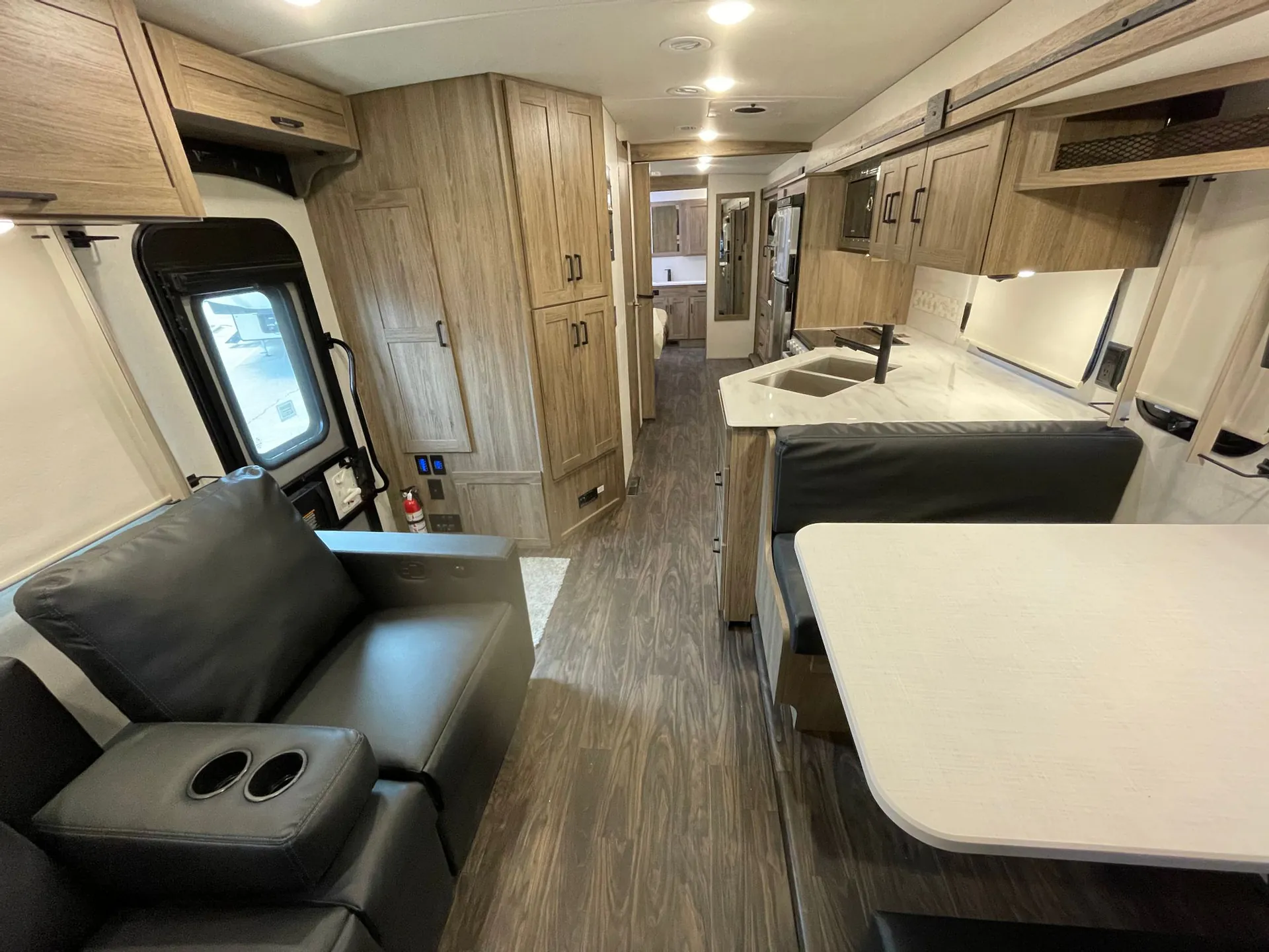 2025 Winnebago Sunstar 33K - Photo 3