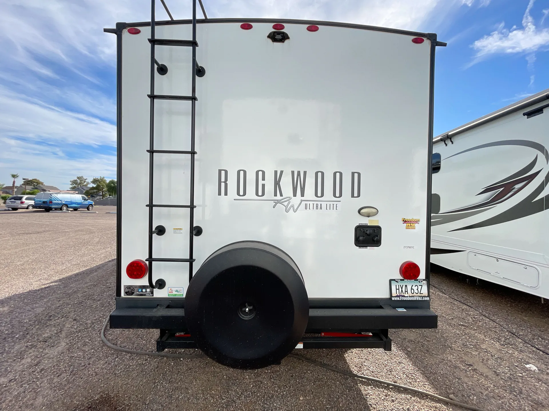 2024 Forest River Rockwood Ultra Lite 2911BS — backside