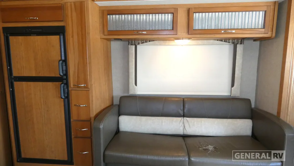 2016 Fleetwood Flair 26D, Photos photo 18