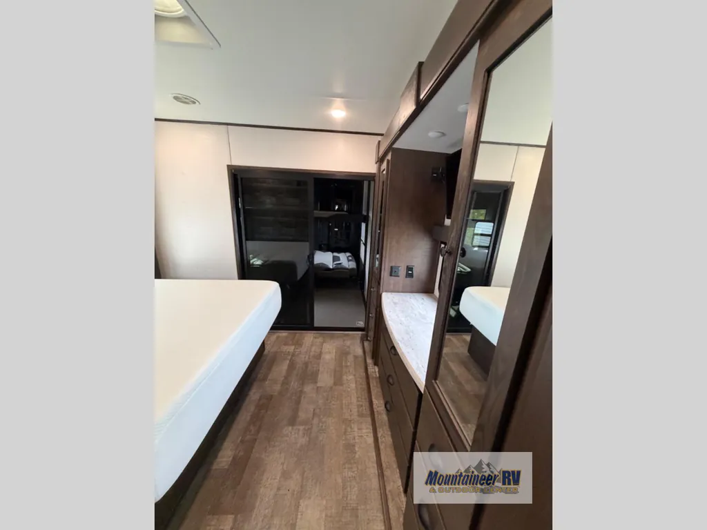 2021 Forest River XLR Hyperlite 3310, Photos photo 20