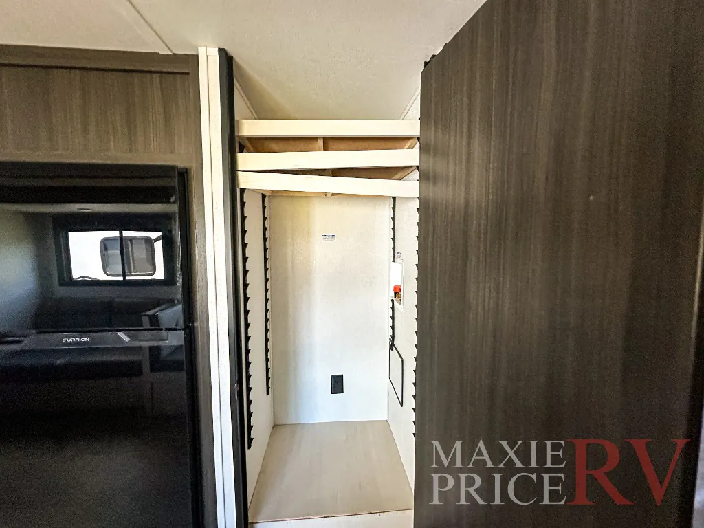 2027 Shasta RVs i-5 Edition 527BHS, Photos photo 28