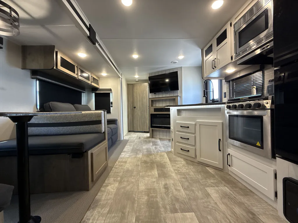 2024 Forest River Puma 32BHQS, Photos photo 3