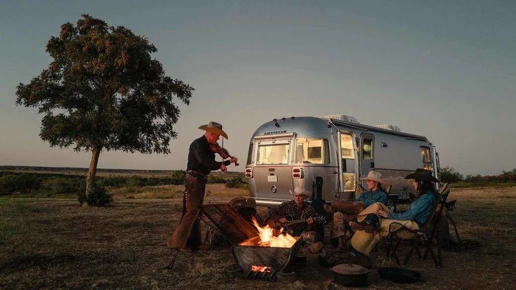 2027 Airstream Stetson 6666 27FB - Main photo