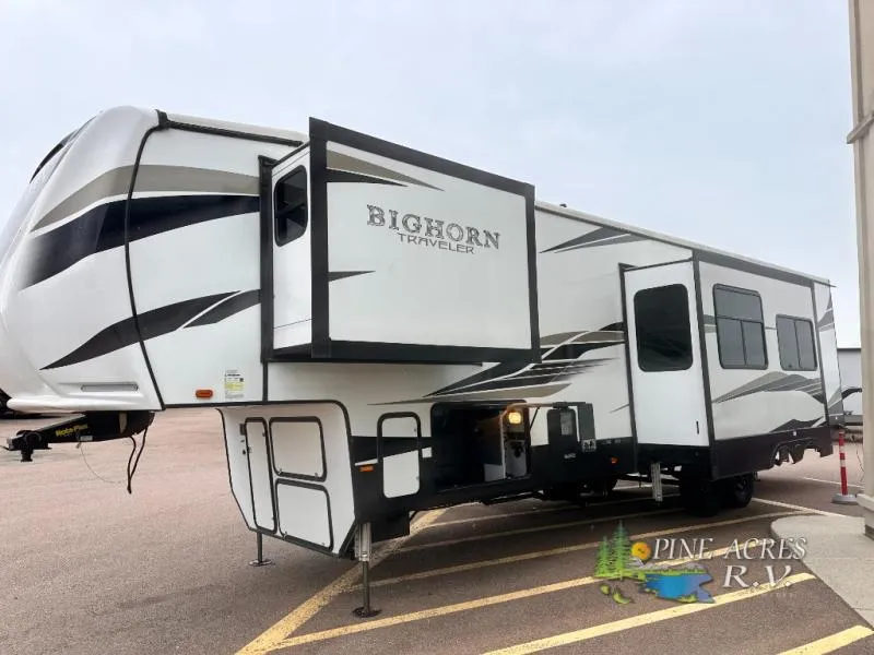 2022 Heartland Bighorn Traveler 37TB - Photo 4