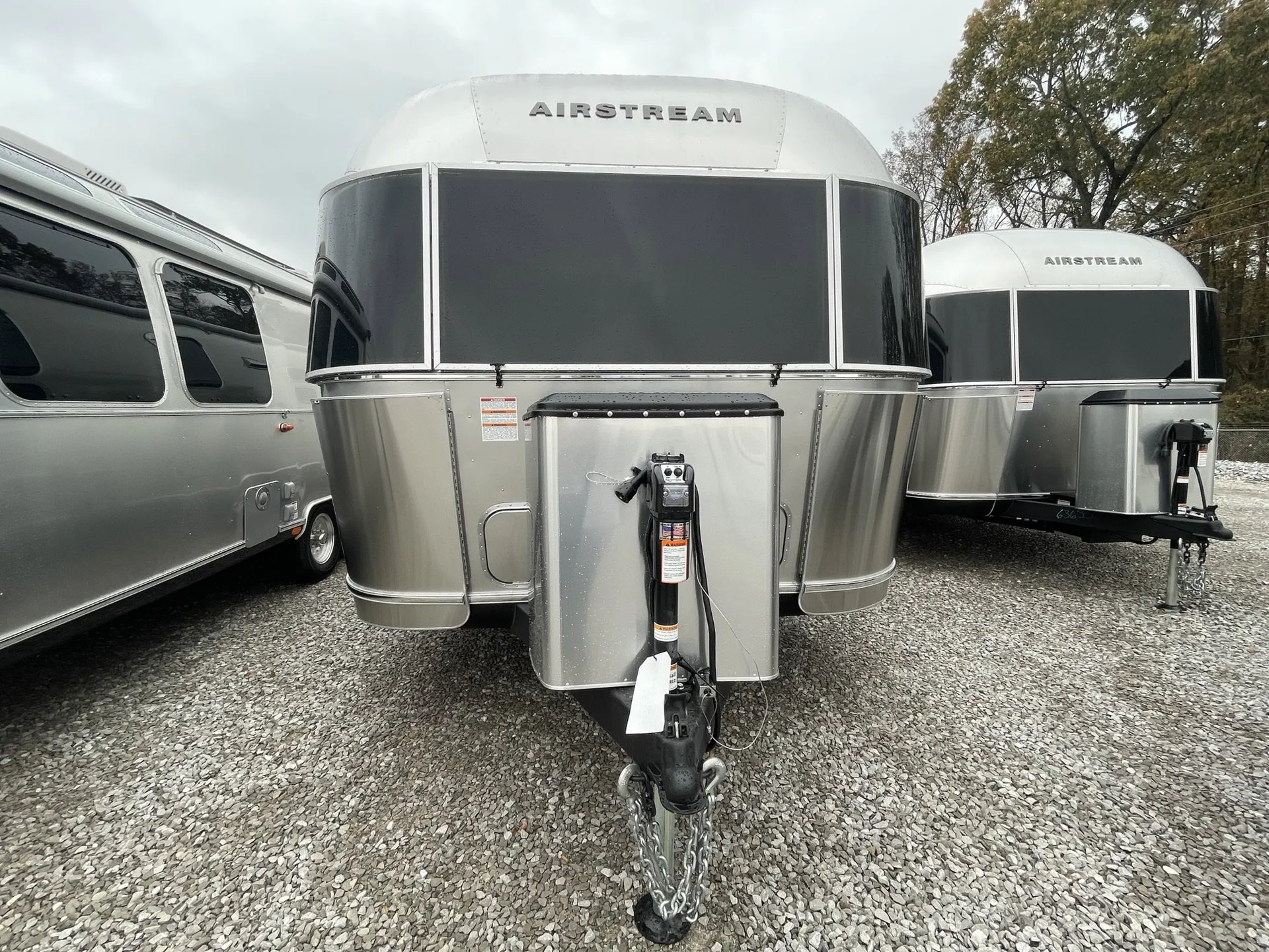 2026 Airstream Flying Cloud 25FB - Photo 3