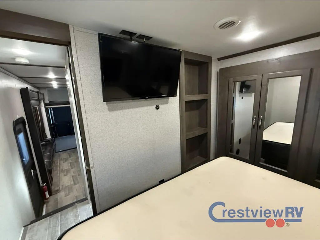 2020 Dutchmen Voltage Triton 3551, Photos photo 23