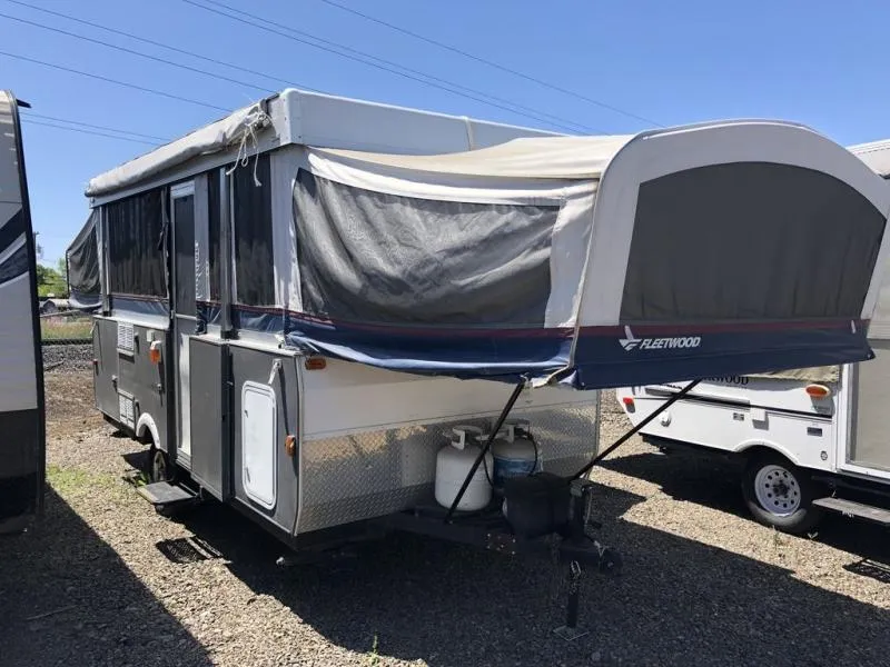 2005 Fleetwood RV Niagara Used    3933 - Main photo