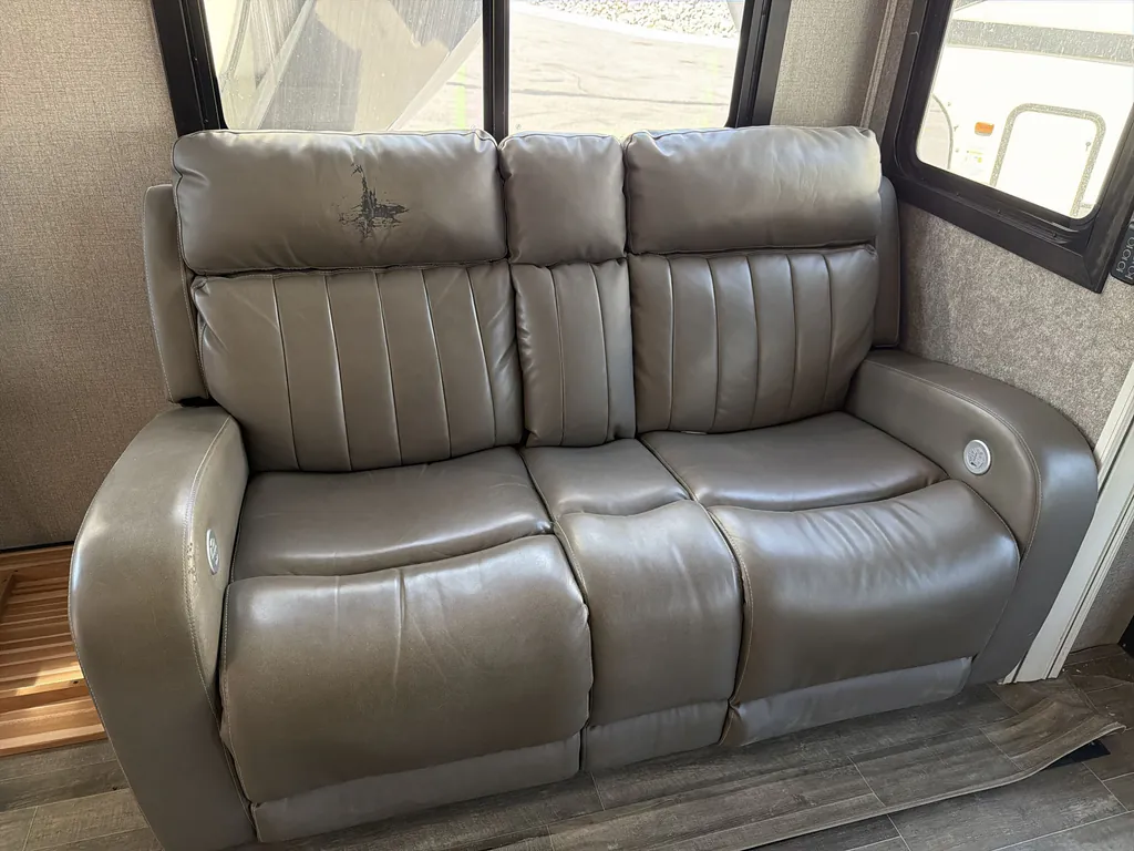 2021 Jayco North Point 387FBTS, Photos photo 14