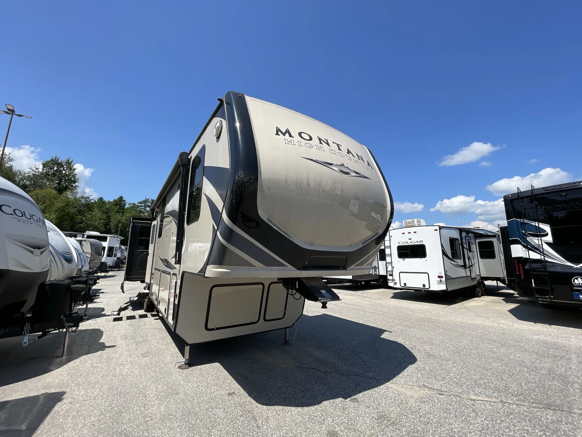 2018 Keystone Montana High Country 385BR - Photo 2