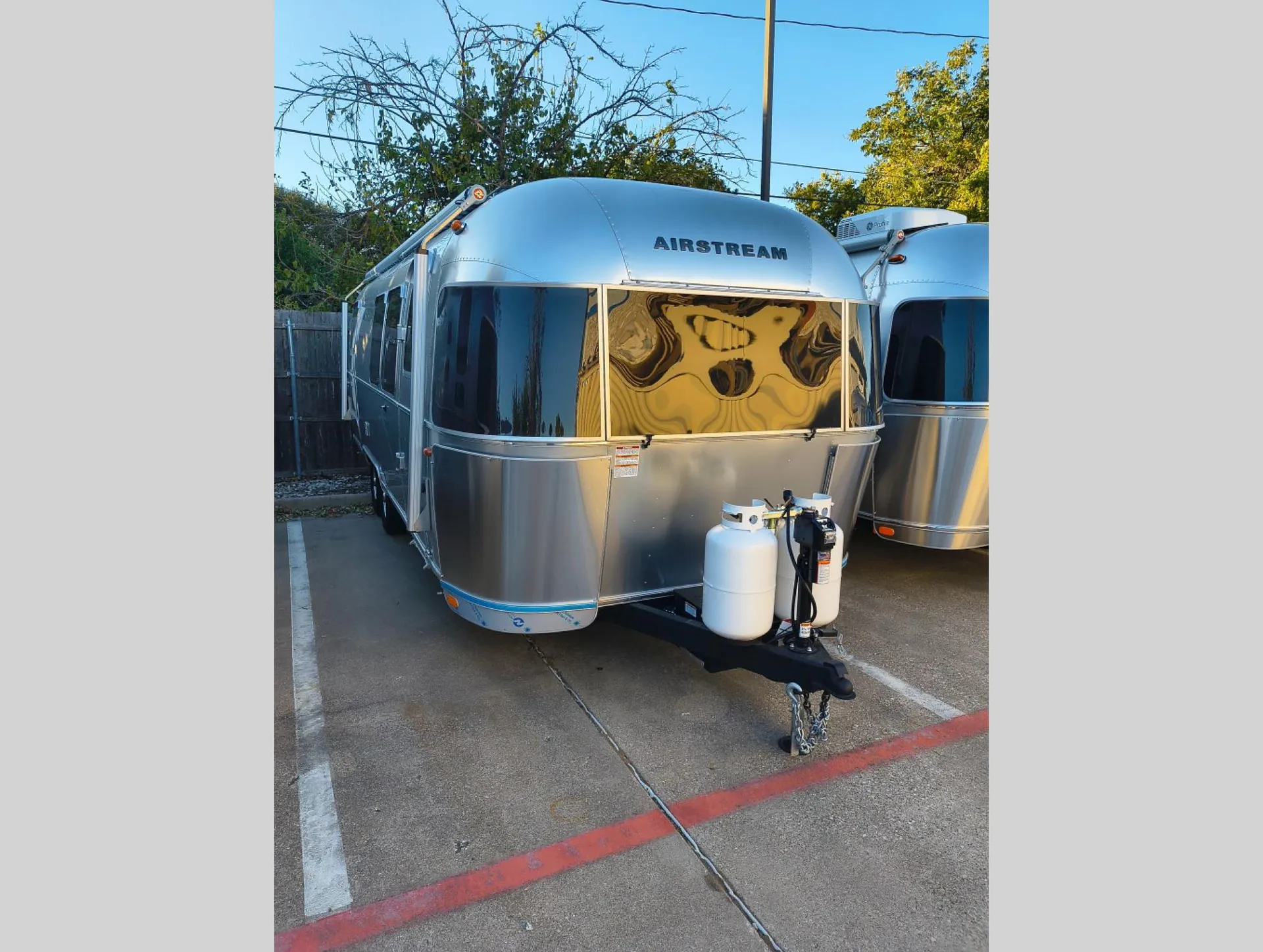 2026 Airstream International 28RB Twin - Photo 4