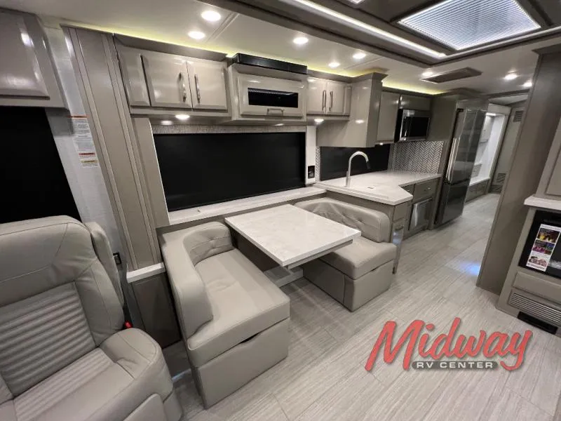 2026 Newmar New Aire 3543 - Photo 4