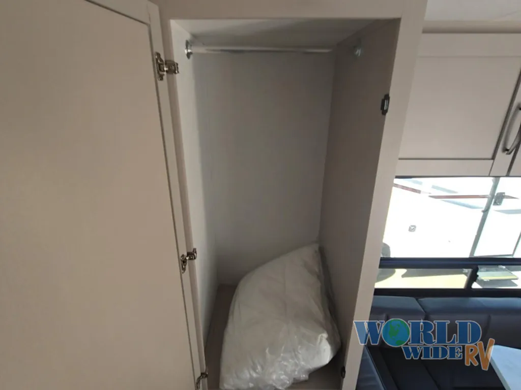 2027 Jayco Redhawk SE 22EF, Photos photo 10