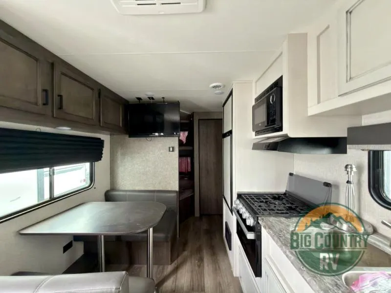 2021 Highland Ridge Range Lite RL261BH - Photo 4