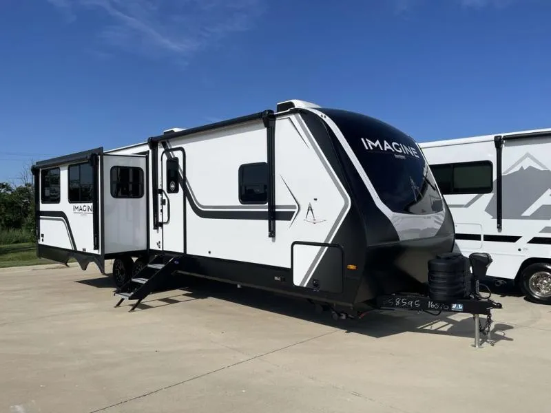 2027 Grand Design Imagine 2970RL - Photo 3