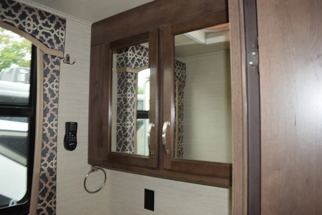 2018 Jayco Alante 31V, Photos photo 24