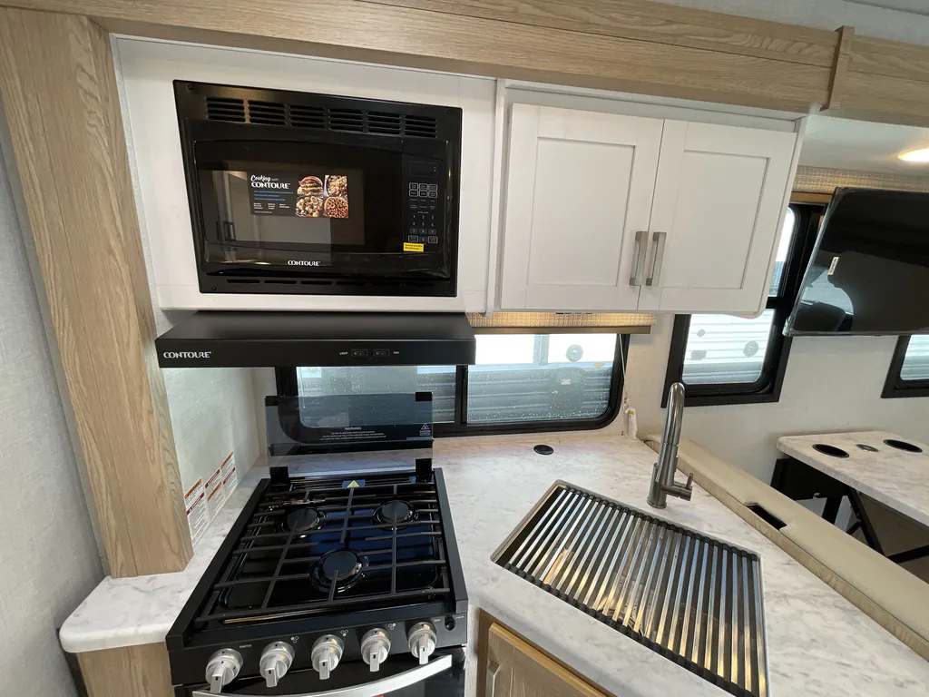 2026 Thor Motor Coach Freedom Elite 28HE, Photos photo 11