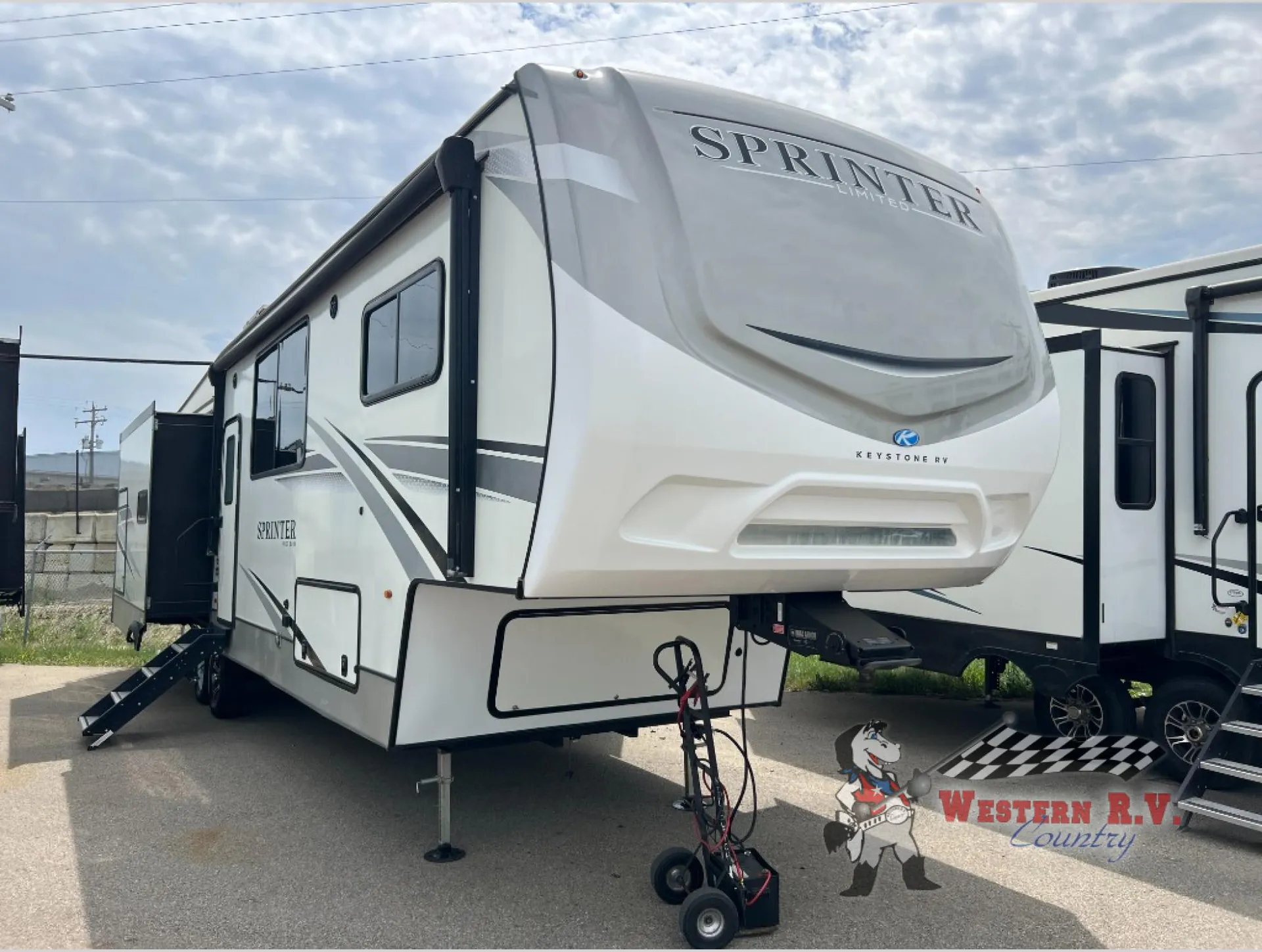 2023 Keystone Sprinter Limited 3570LFT - Photo 3