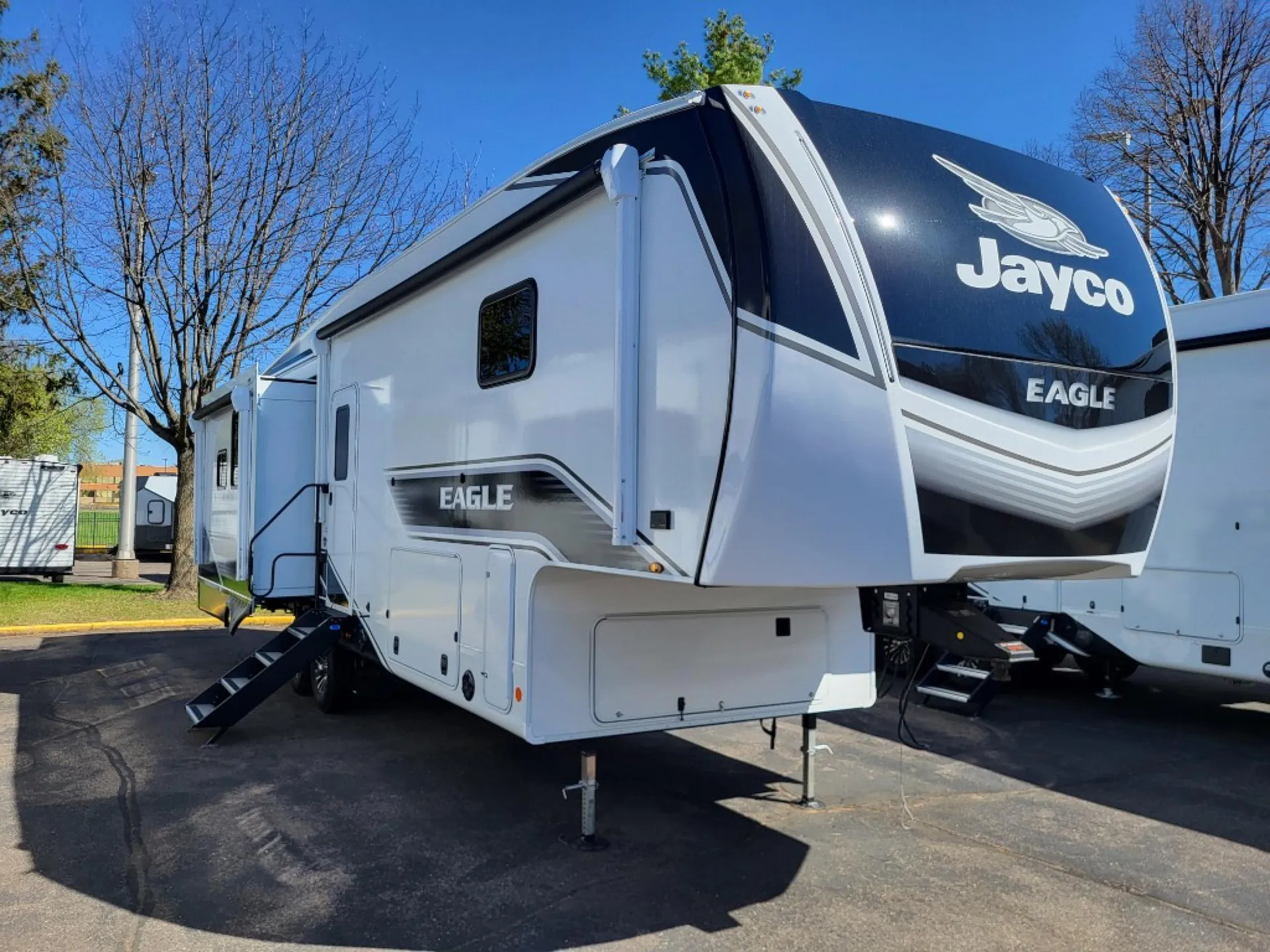 2026 Jayco Eagle 325MKTS - Photo 2