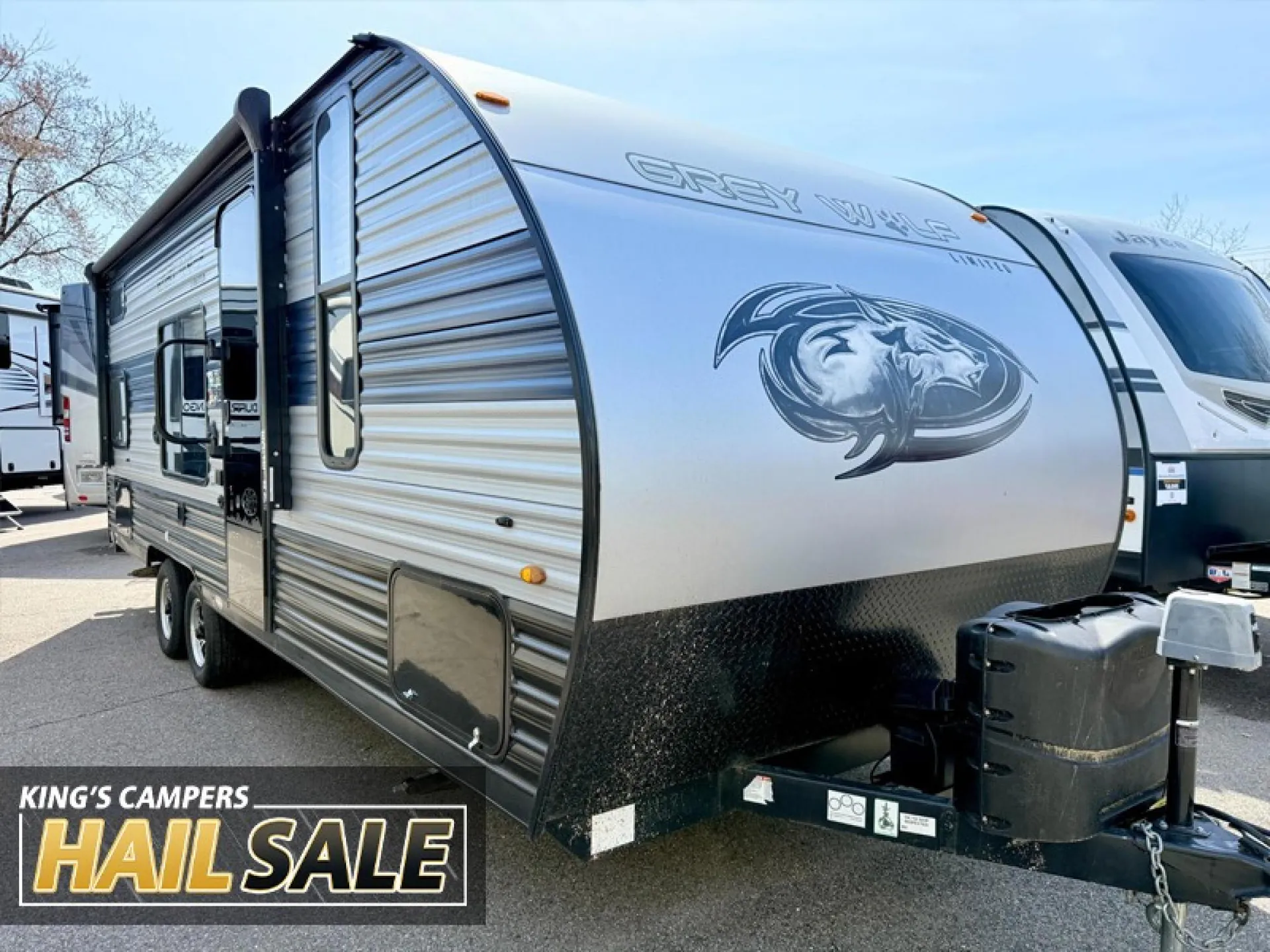2022 Forest River Cherokee Grey Wolf 27DBH - Photo 2