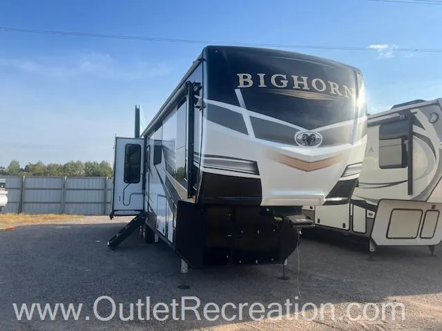 2022 Heartland Bighorn BH 3300 DL - Photo 2