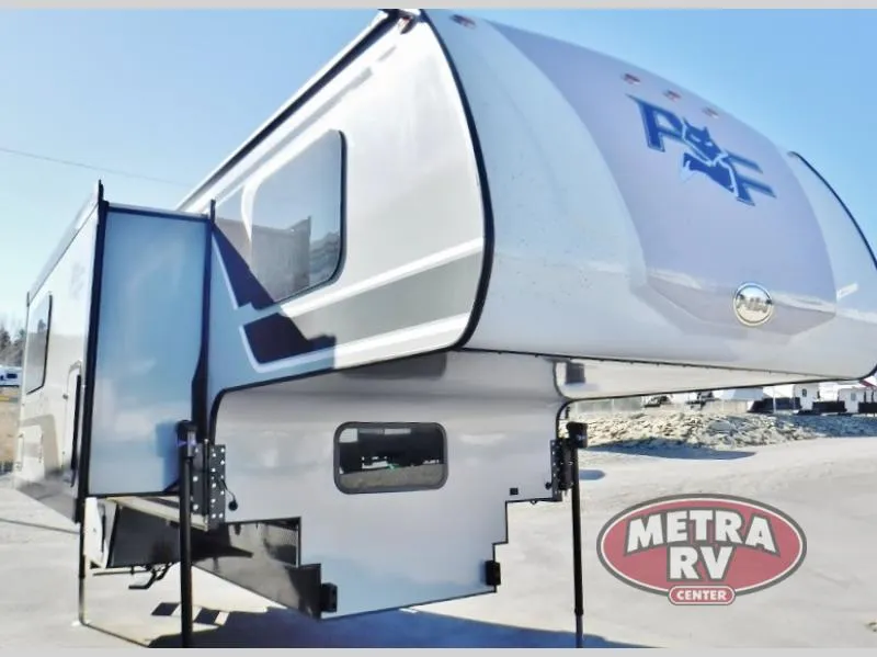 2026 Northwood Arctic Fox Camper 1150 - Photo 3