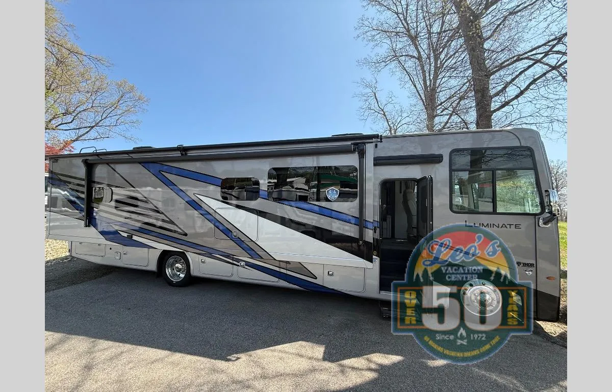 2026 Thor Motor Coach Luminate CC35 - Photo 3