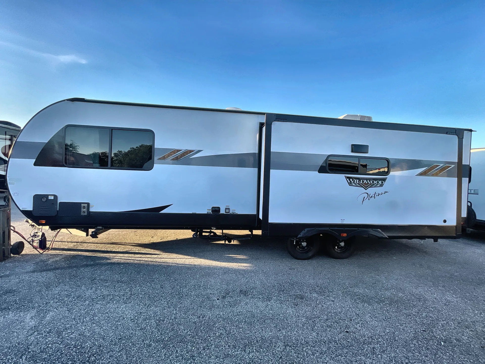 2024 Forest River Wildwood 27RE — off campside