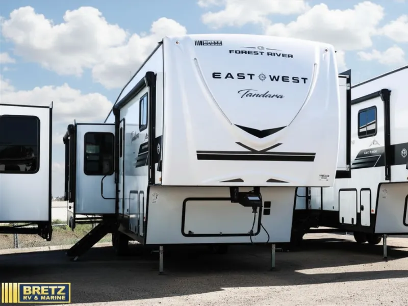 2026 East to West Tandara 295RL - Photo 3