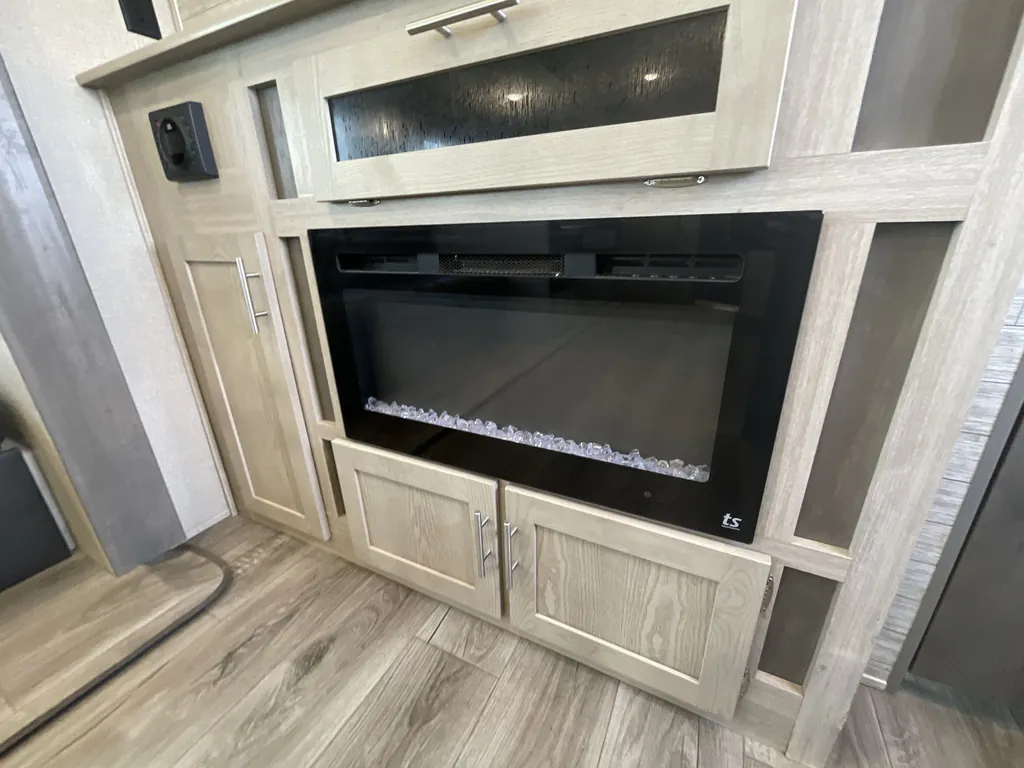 2023 Coachmen Catalina Legacy Edition 243RBS, Photos photo 18