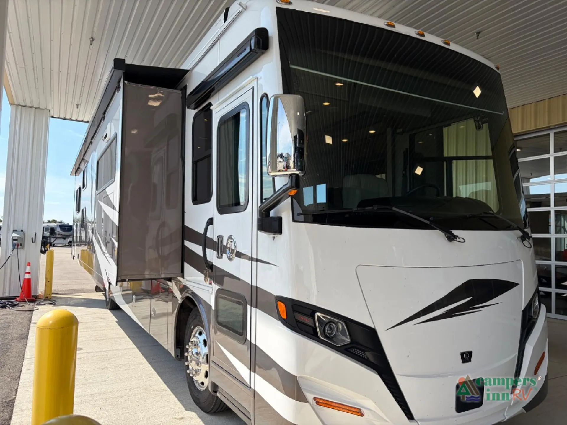 2023 Tiffin Allegro Red 38 KA - Photo 3