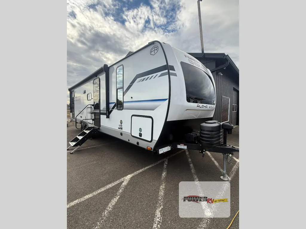 2025 Forest River Cherokee Alpha Wolf 26DBH, Photos photo 3