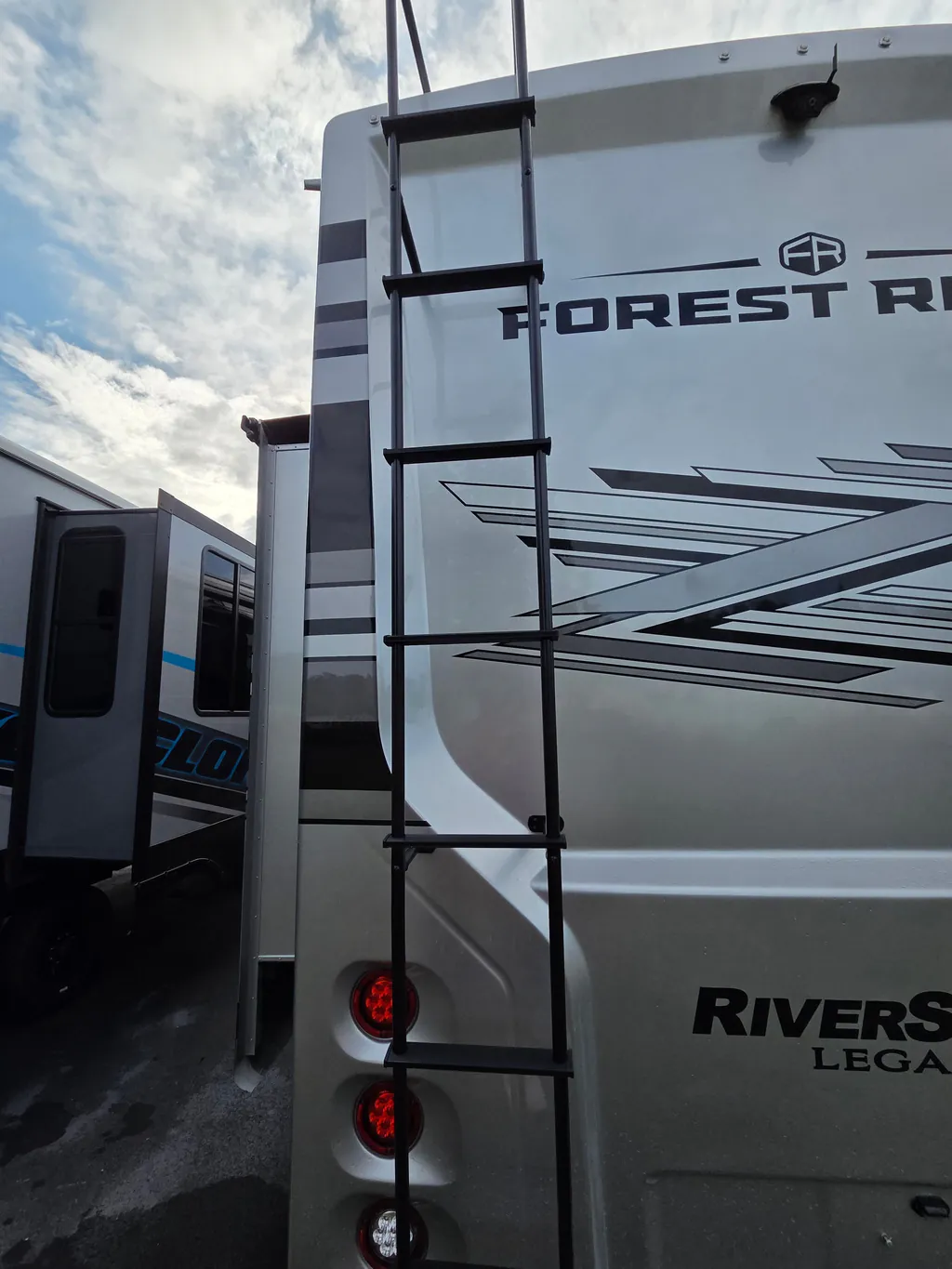 2026 Forest River Riverstone Legacy 43BFC, Photos photo 17