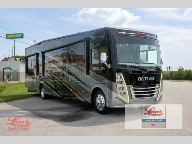 2025 Thor Motor Coach Outlaw 38KB - Photo 2