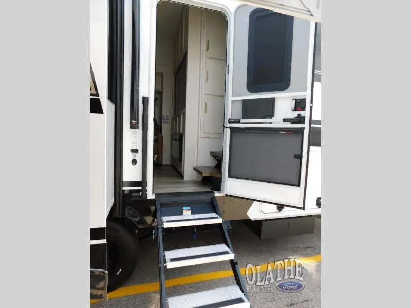 2027 Brinkley Model Z New    2700 - Photo 3