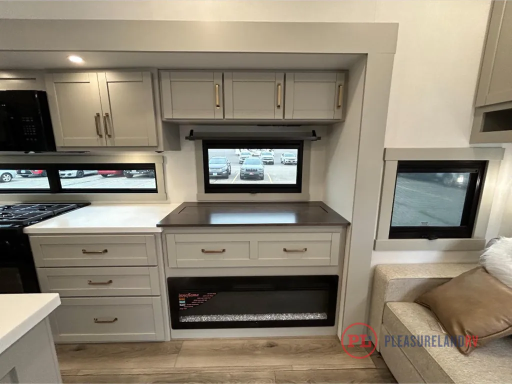 2026 Brinkley Model Z 3420, Photos photo 18