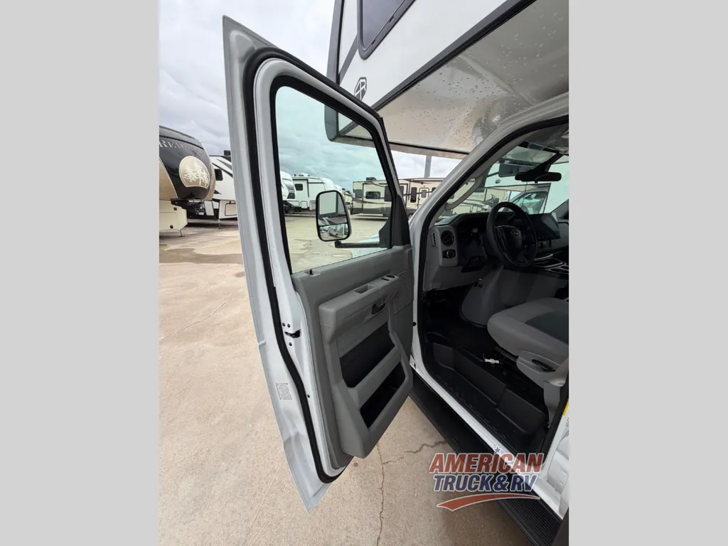 2027 East to West Entrada 2950OK, Photos photo 75