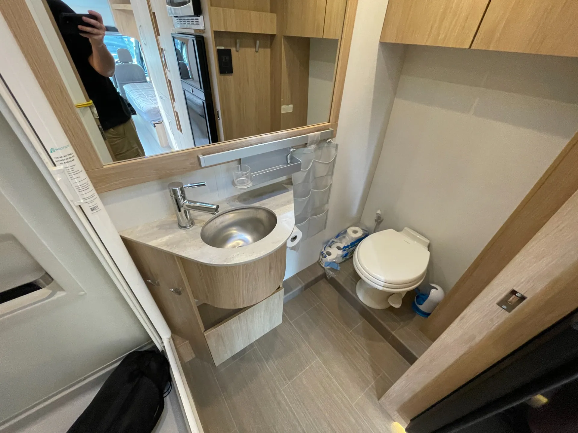 2021 Leisure Travel Wonder W24FTB - Photo 4