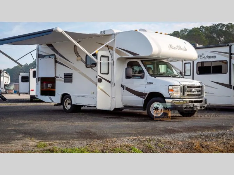 2015 Thor Motor Coach Four Winds 24C - Main photo