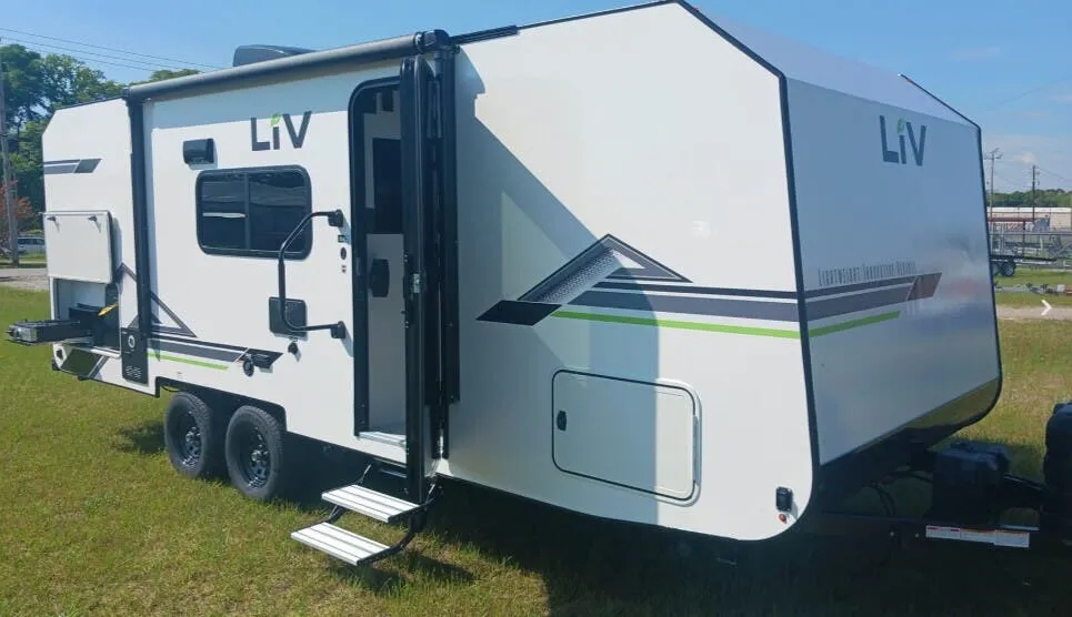LIV LIV 23RBS exterior