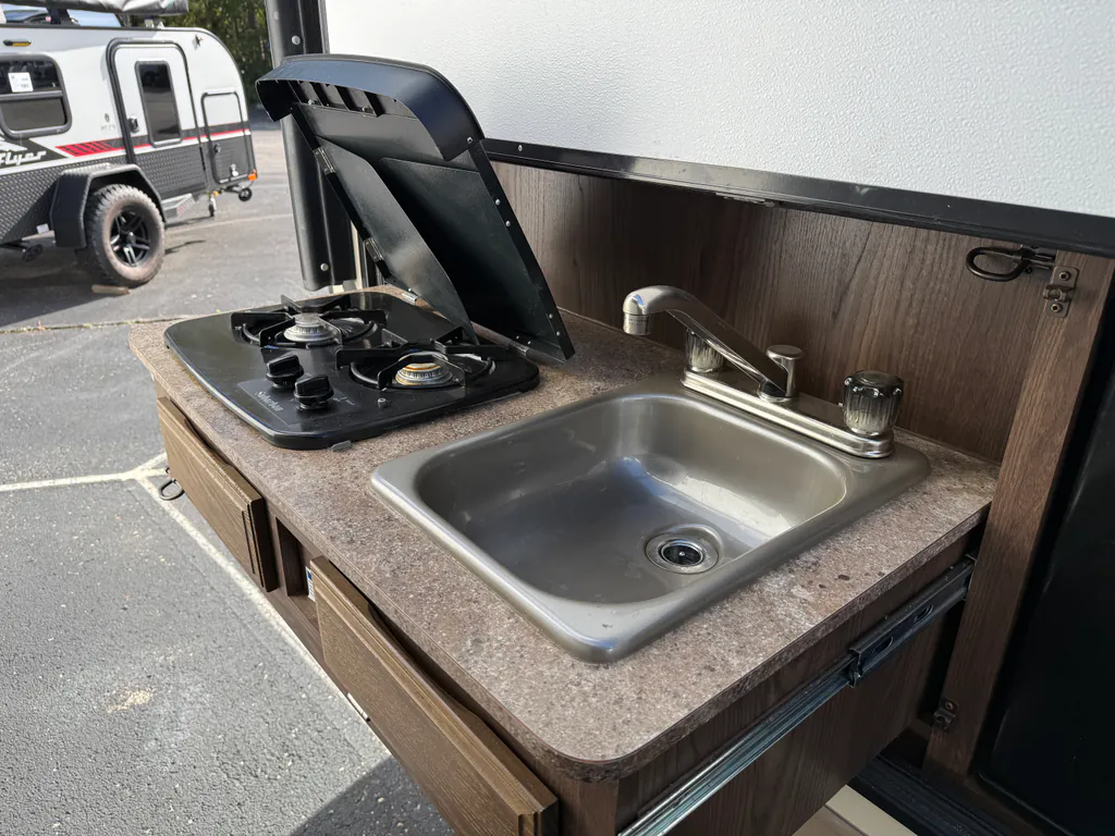 2018 Forest River Flagstaff Micro Lite 25BRDS, Photos photo 8