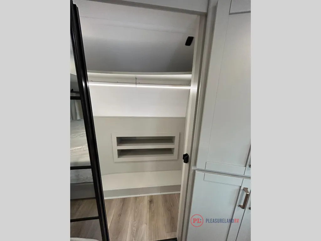 2026 Brinkley Model Z 3420, Photos photo 27