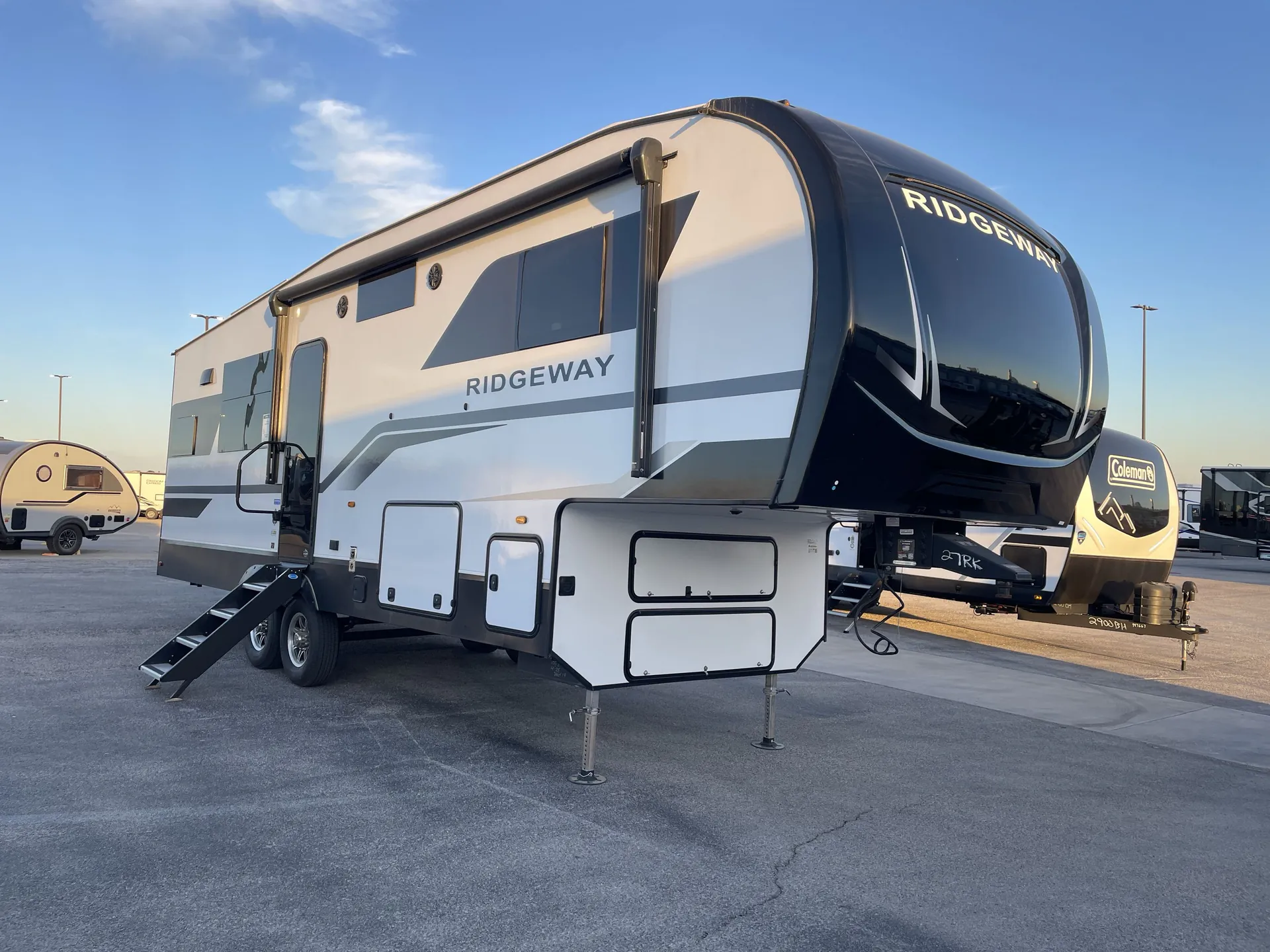 2026 k-z rv Ridgeway 27RK - Photo 2