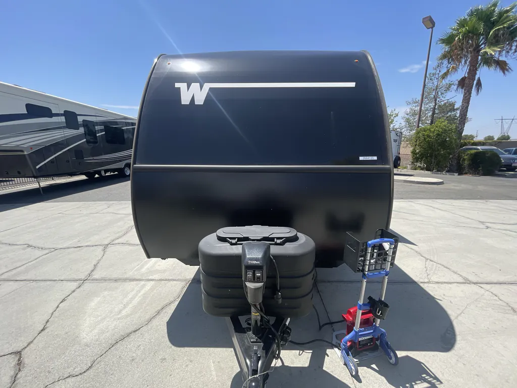2027 Winnebago Micro Minnie 2108DS, Photos photo 4