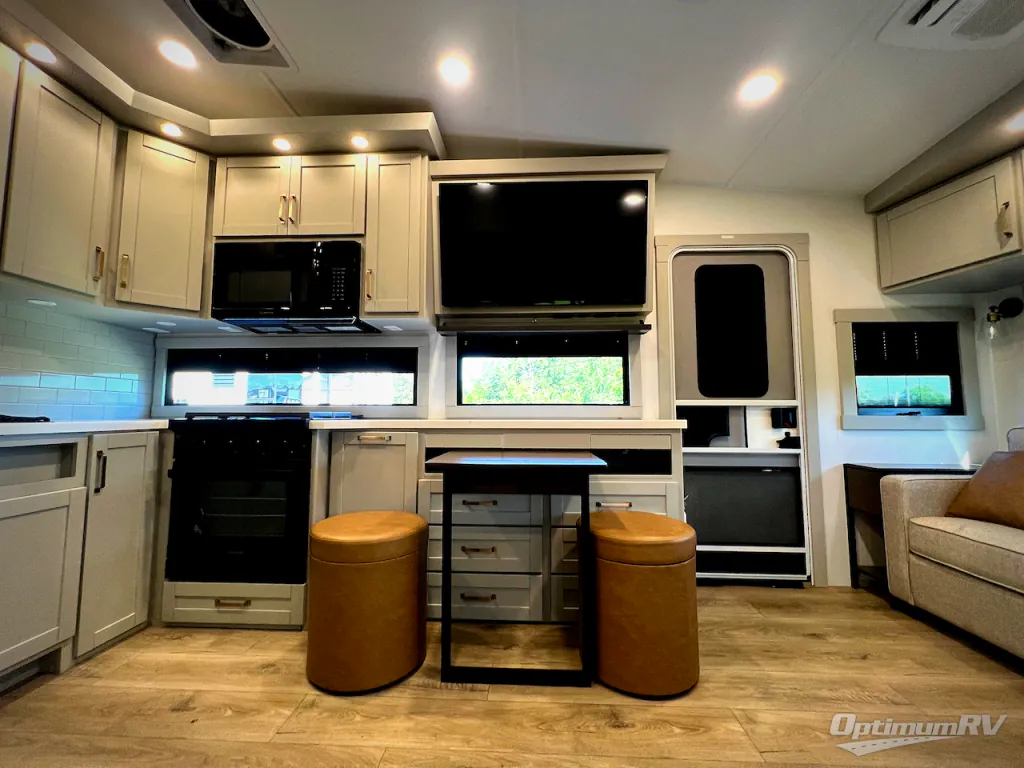 2025 Brinkley Model Z 2670, Photos photo 8